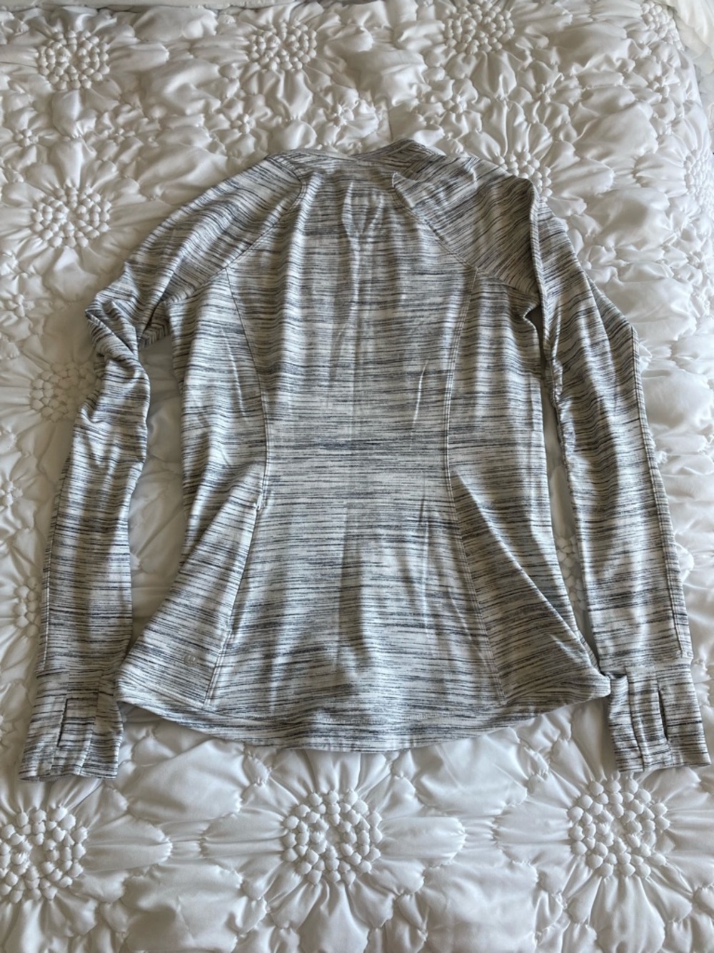 Lululemon runderful long sleeve size 10 white-gray heathered - Picture 2 of 6